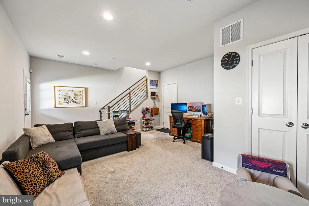 414 VALEVIEW LANE Millersville, MD 21108