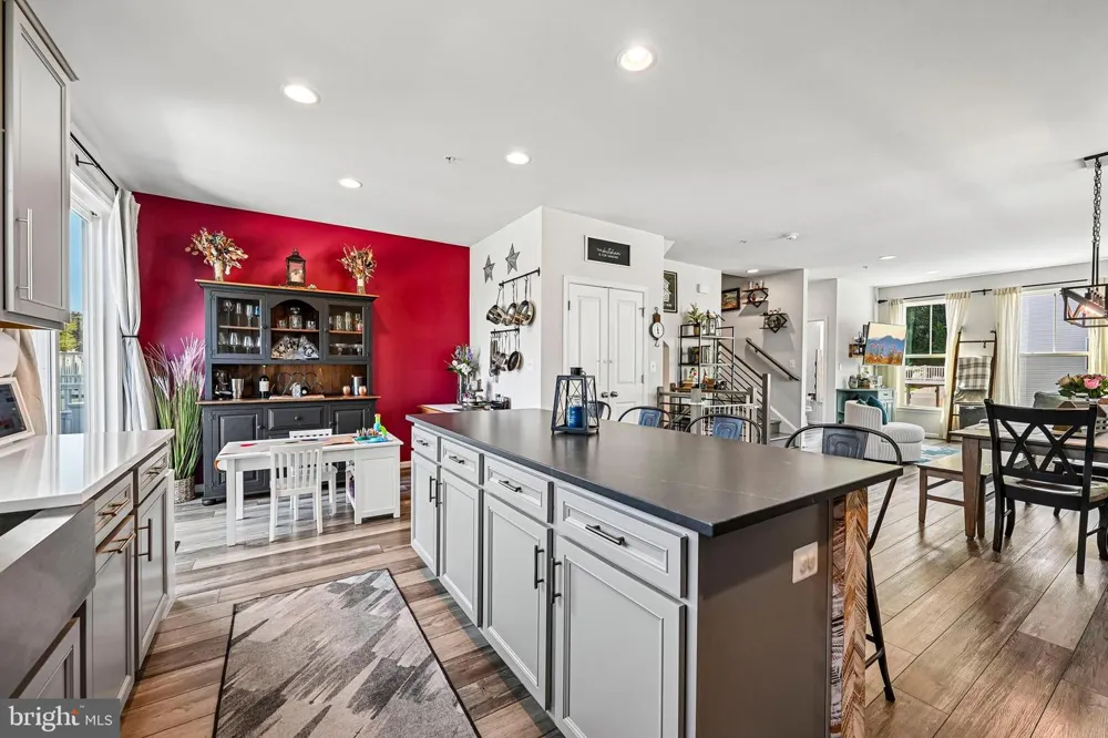 414 VALEVIEW LANE Millersville, MD 21108