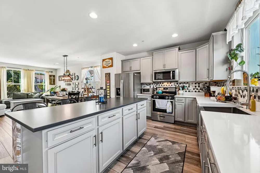 414 VALEVIEW LANE Millersville, MD 21108
