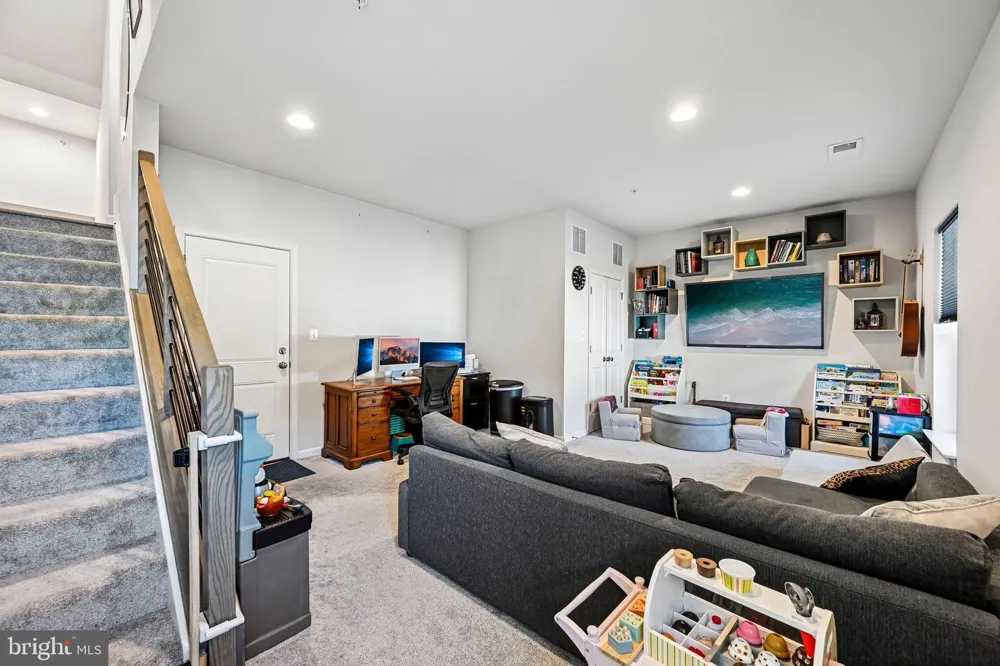 414 VALEVIEW LANE Millersville, MD 21108