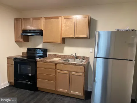 145 CHESTER STREET #FIRST FLOOR REAR