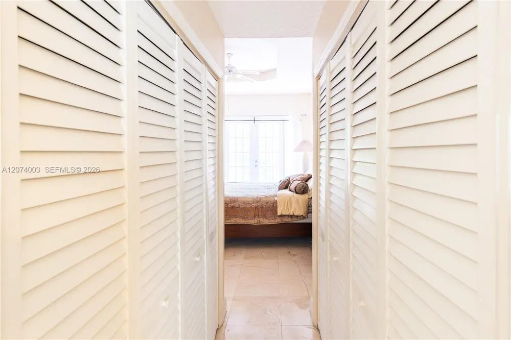 10564 NW 57th St Doral, FL 33178