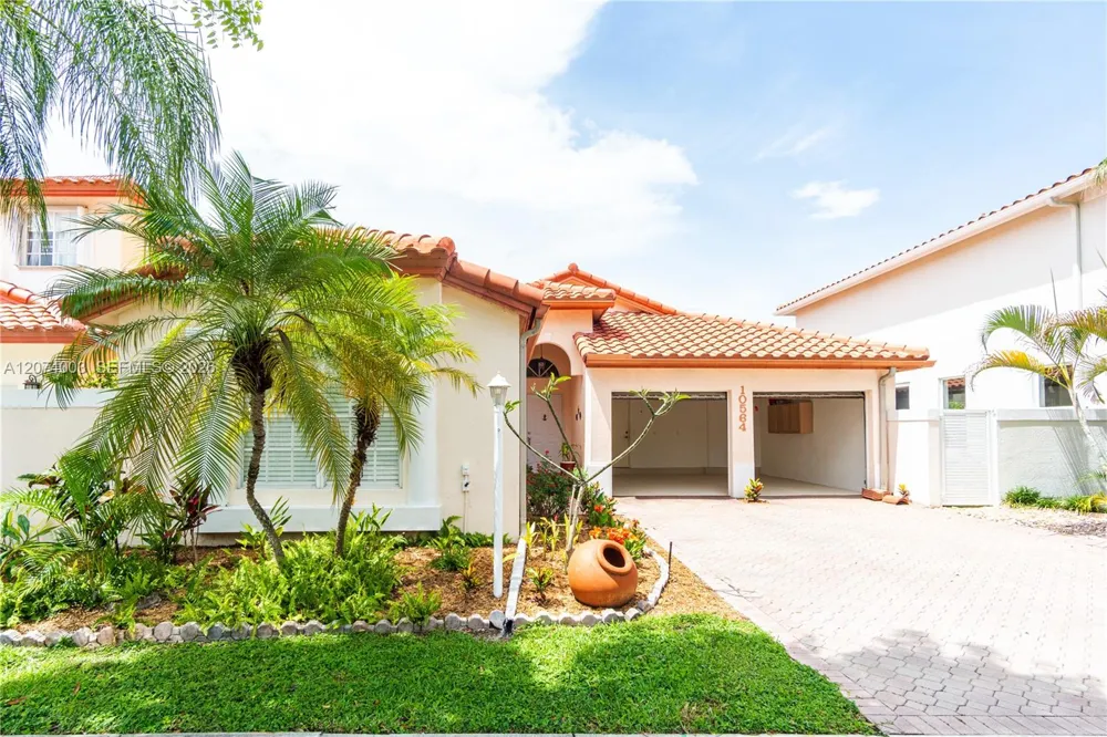 10564 NW 57th St Doral, FL 33178