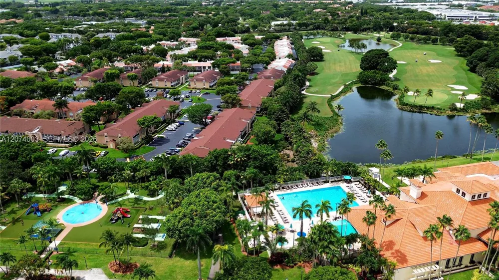 10564 NW 57th St Doral, FL 33178
