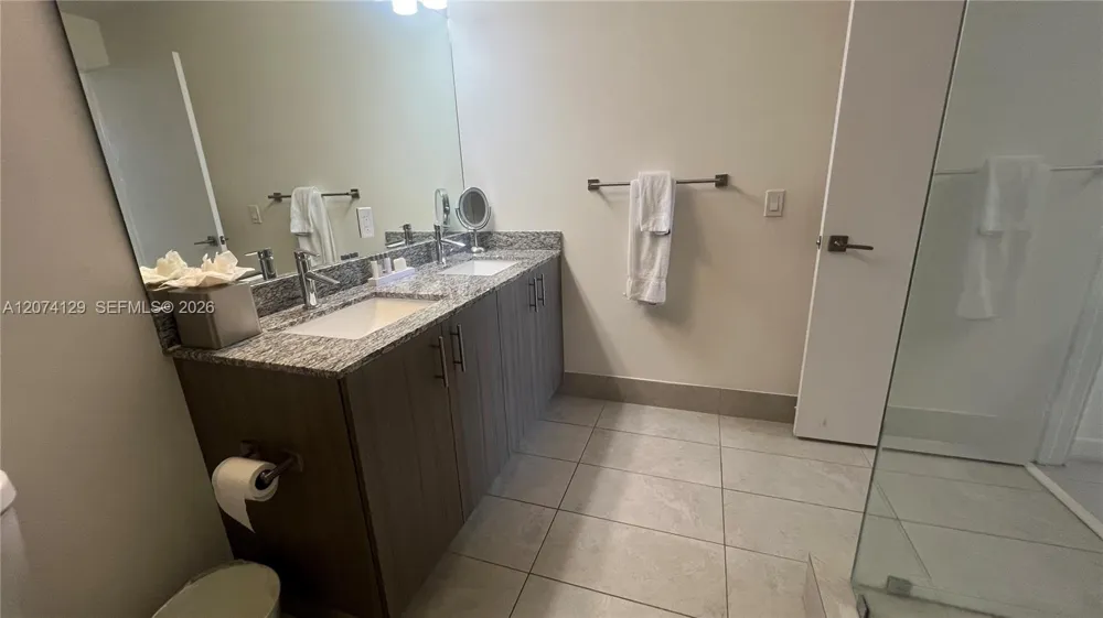 5350 NW 84th Ave #1605 Doral, FL 33166