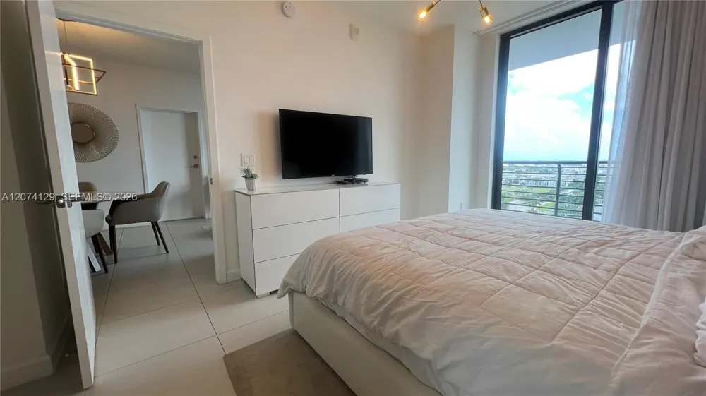 5350 NW 84th Ave #1605 Doral, FL 33166