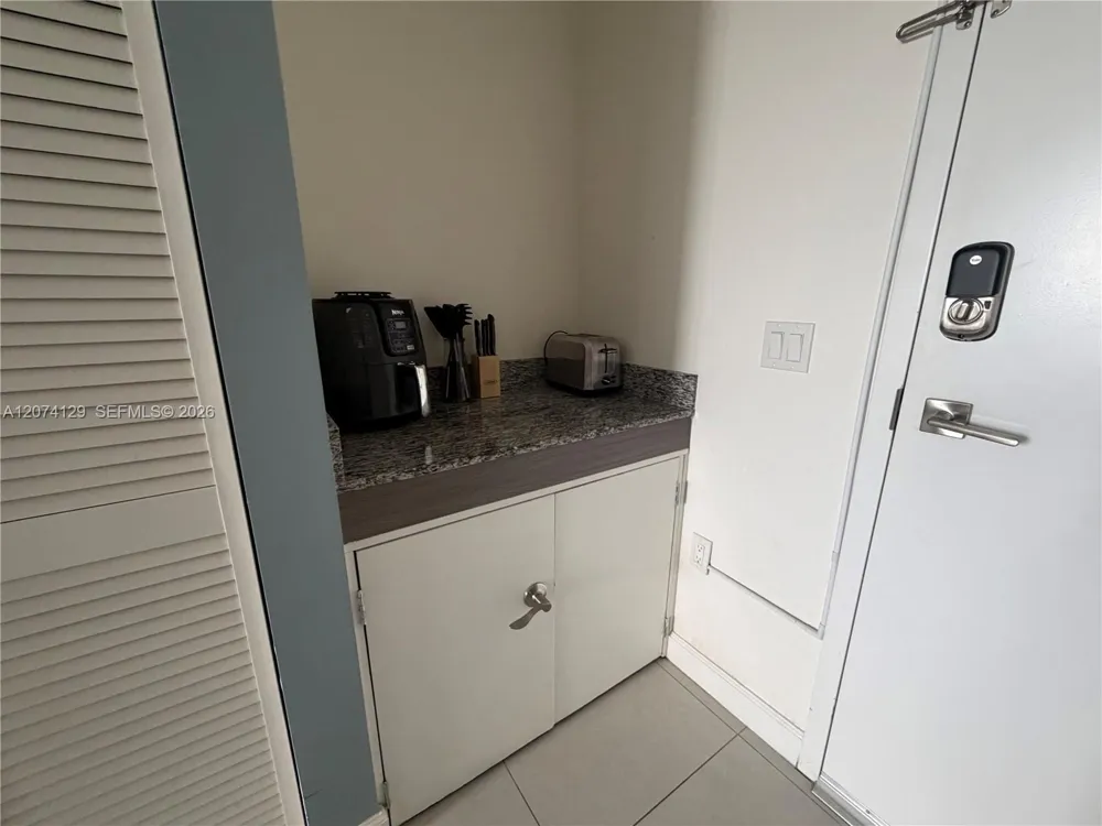 5350 NW 84th Ave #1605 Doral, FL 33166