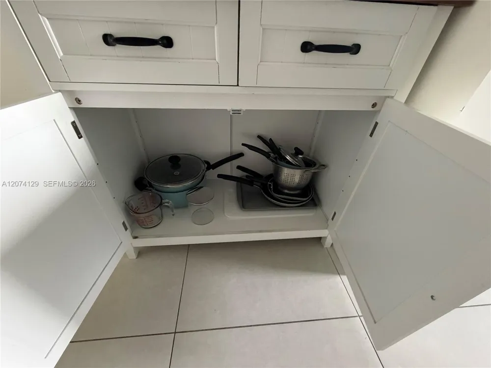 5350 NW 84th Ave #1605 Doral, FL 33166