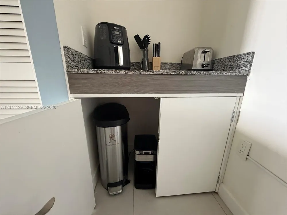 5350 NW 84th Ave #1605 Doral, FL 33166
