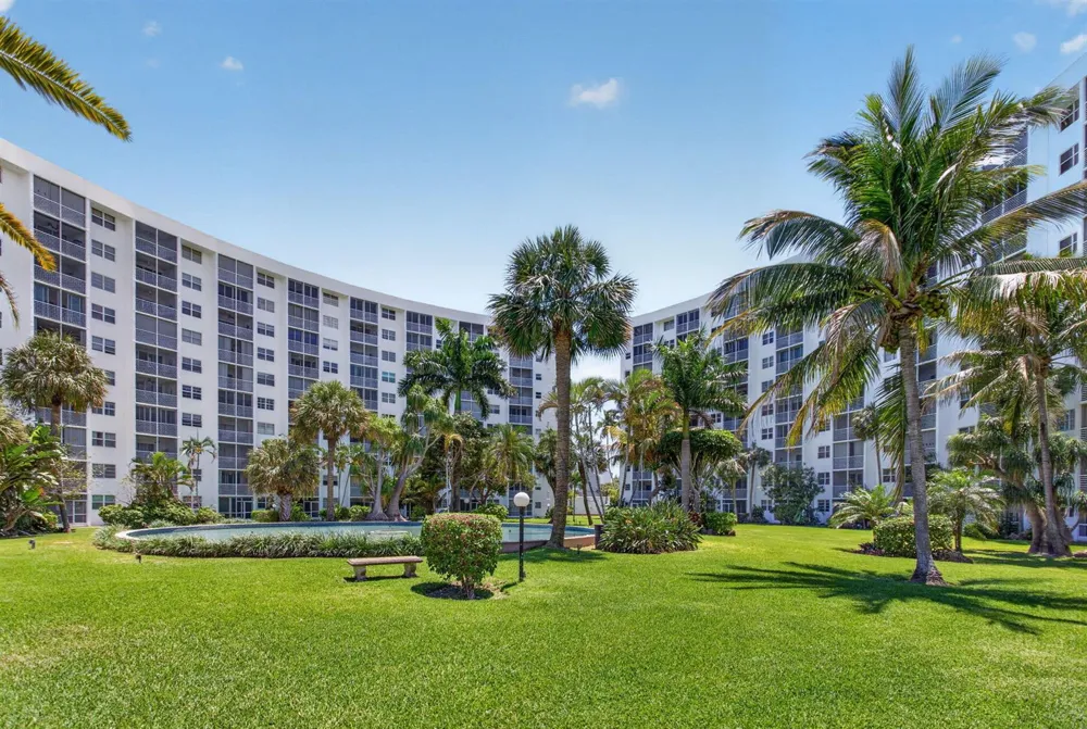 2731 NE 14TH ST Causeway #405 Pompano Beach, FL 33062
