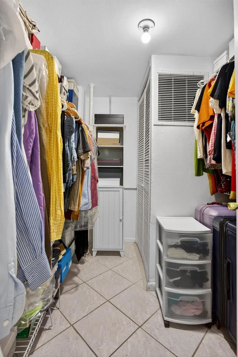 2731 NE 14TH ST Causeway #405 Pompano Beach, FL 33062