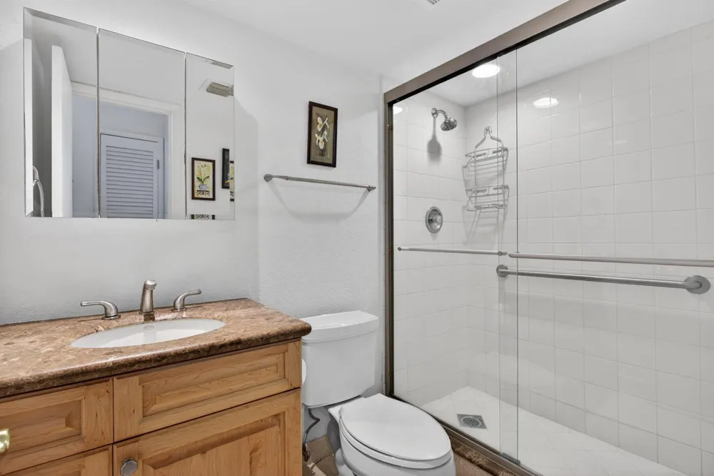 2731 NE 14TH ST Causeway #405 Pompano Beach, FL 33062