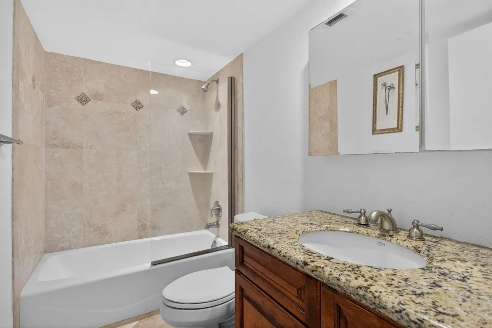 2731 NE 14TH ST Causeway #405 Pompano Beach, FL 33062
