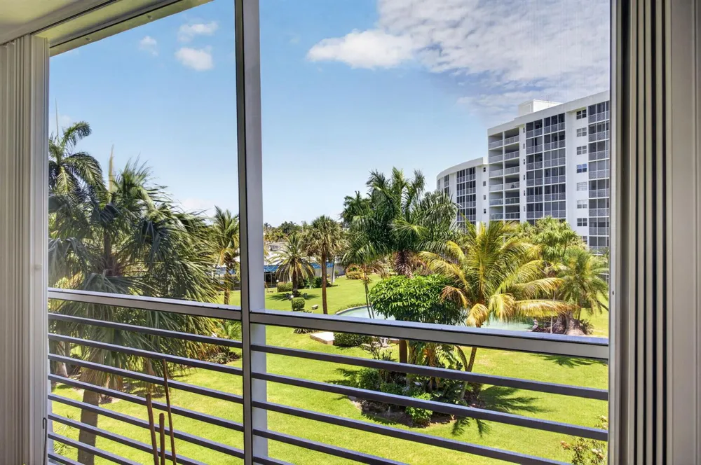 2731 NE 14TH ST Causeway #405 Pompano Beach, FL 33062