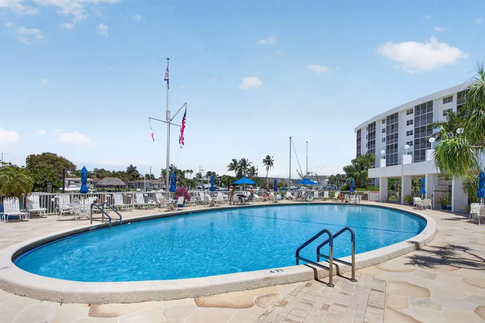 2731 NE 14TH ST Causeway #405 Pompano Beach, FL 33062