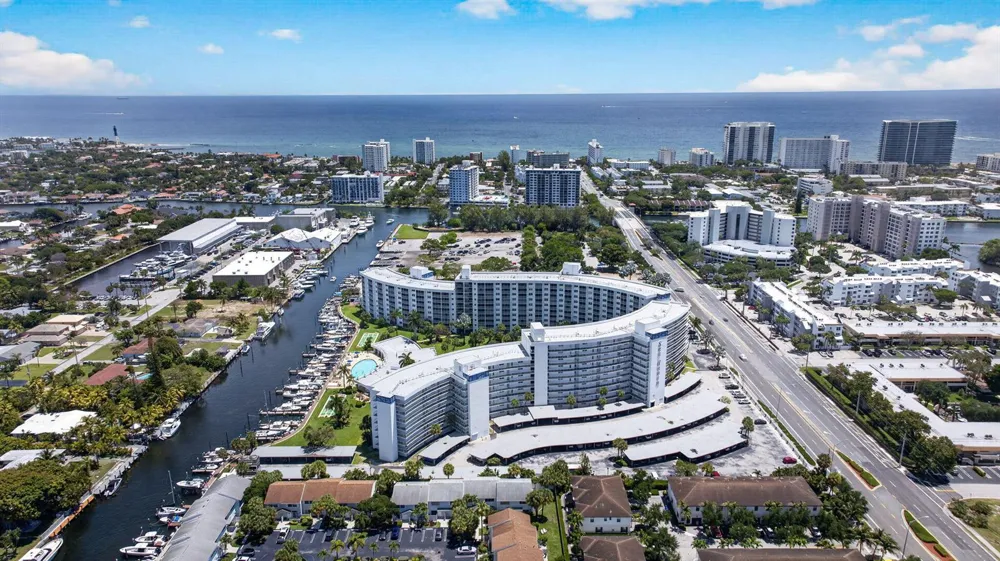 2731 NE 14TH ST Causeway #405 Pompano Beach, FL 33062