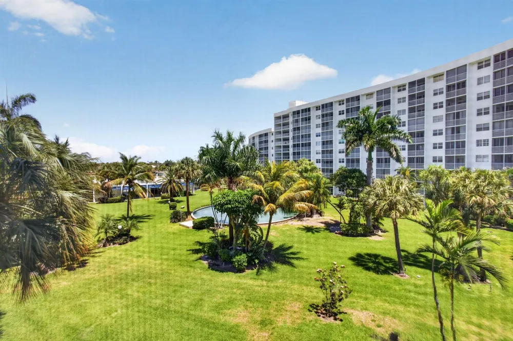 2731 NE 14TH ST Causeway #405 Pompano Beach, FL 33062