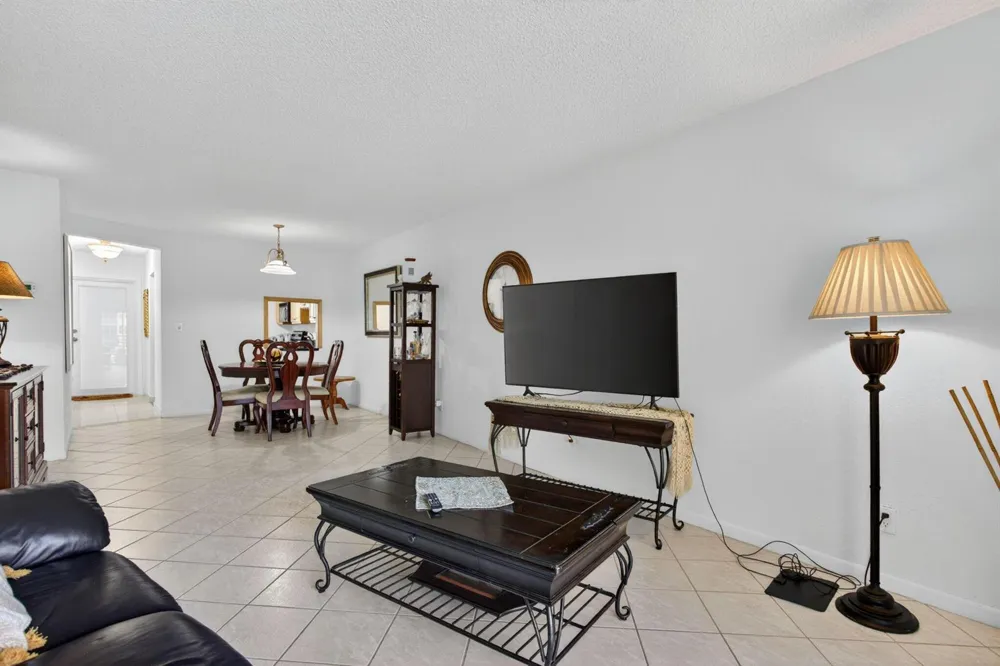 2731 NE 14TH ST Causeway #405 Pompano Beach, FL 33062
