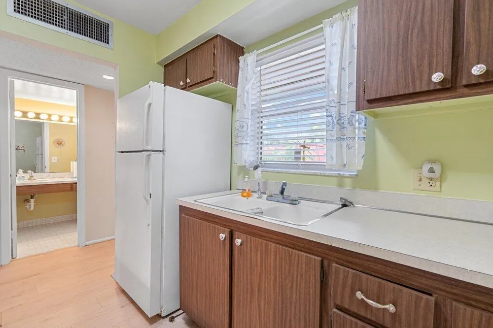 12026 GREENWAY CIRCLE S #202 Royal Palm Beach, FL 33411