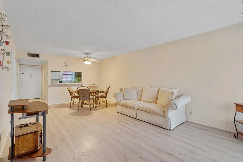12026 GREENWAY CIRCLE S #202 Royal Palm Beach, FL 33411