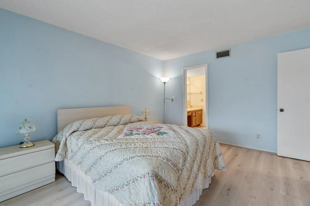 12026 GREENWAY CIRCLE S #202 Royal Palm Beach, FL 33411