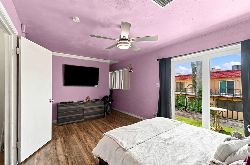 6 Spinning Wheel Lane Tamarac, FL 33319