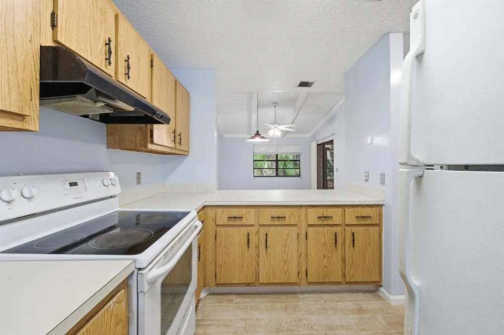 506 GLENWOOD DRIVE West Palm Beach, FL 33415