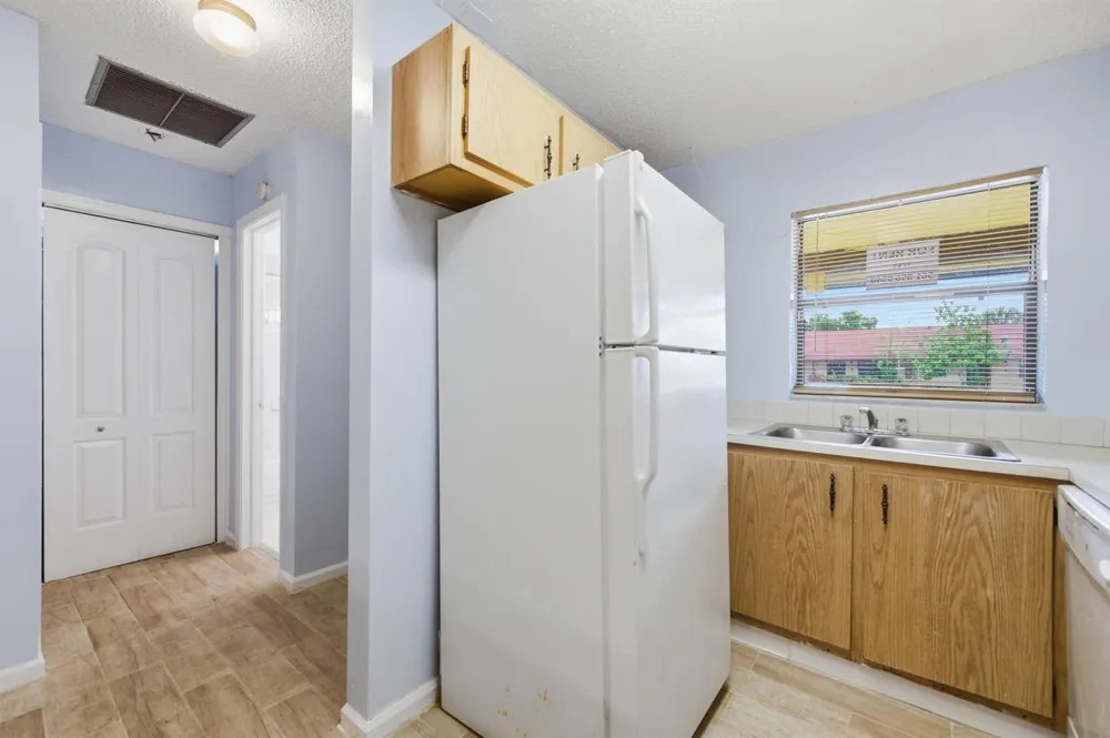 506 GLENWOOD DRIVE West Palm Beach, FL 33415