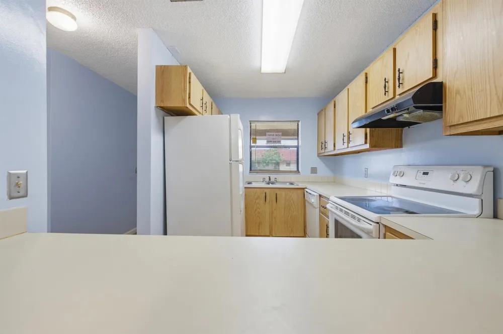 506 GLENWOOD DRIVE West Palm Beach, FL 33415