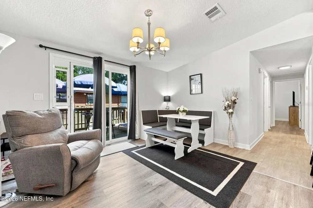 905 SAINT JOHNS AVENUE Green Cove Springs, FL 32043