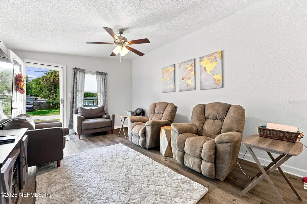 905 SAINT JOHNS AVENUE Green Cove Springs, FL 32043