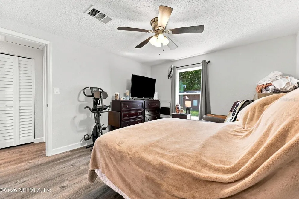 905 SAINT JOHNS AVENUE Green Cove Springs, FL 32043