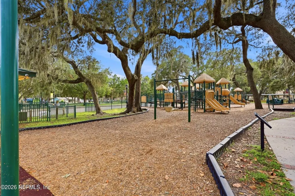 905 SAINT JOHNS AVENUE Green Cove Springs, FL 32043