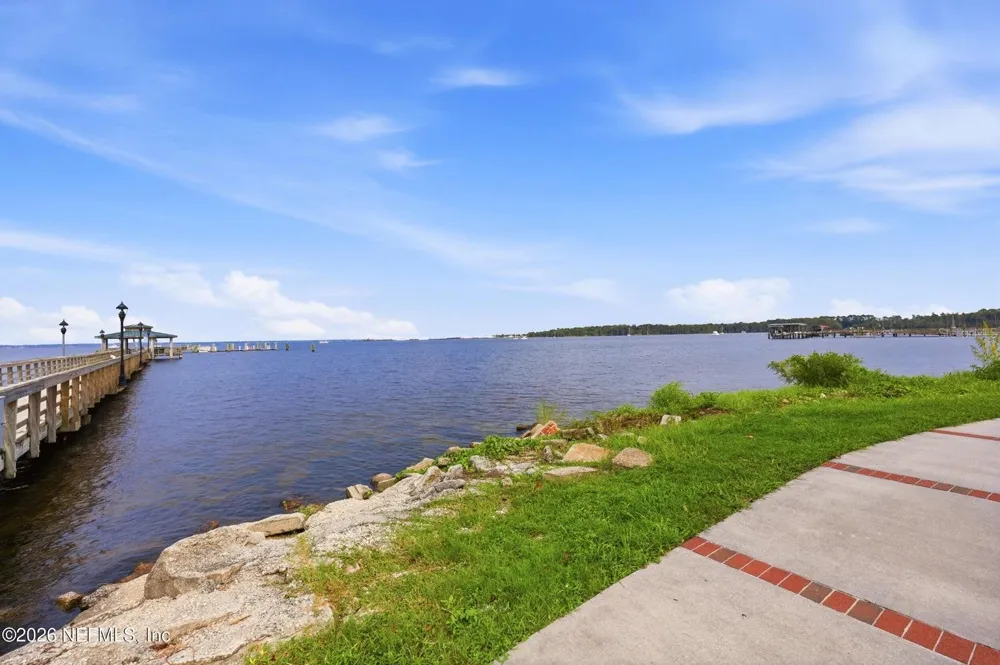 905 SAINT JOHNS AVENUE Green Cove Springs, FL 32043