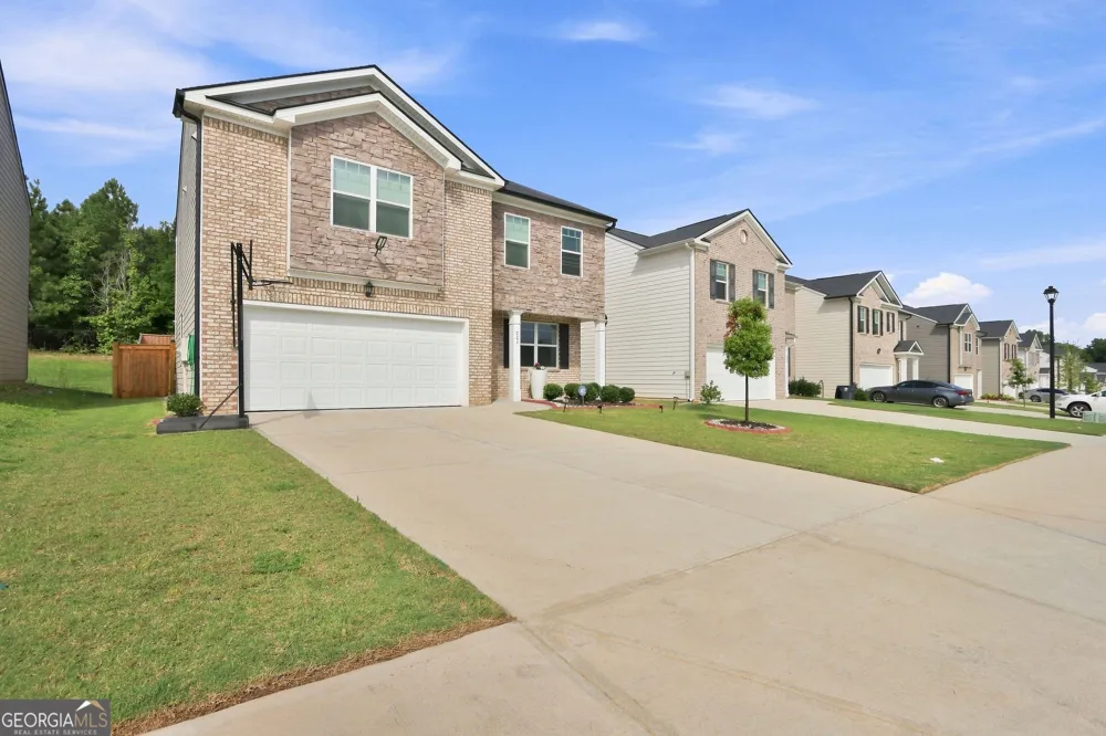 723 Millwood DR Dacula, GA 30019