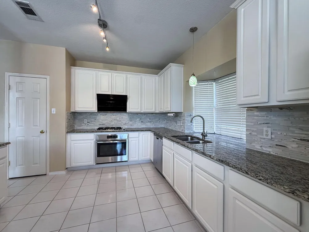 1616 Endicott Drive Plano, TX 75025