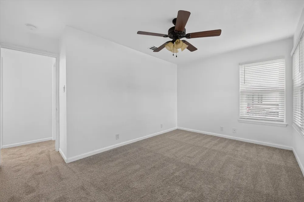 906 Euclid Street Cleburne, TX 76033