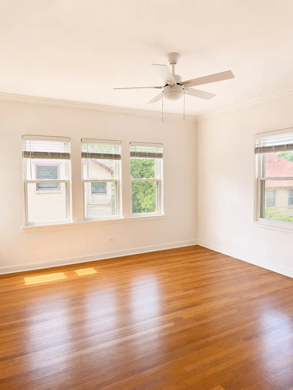 3252 S University Drive Fort Worth, TX 76109