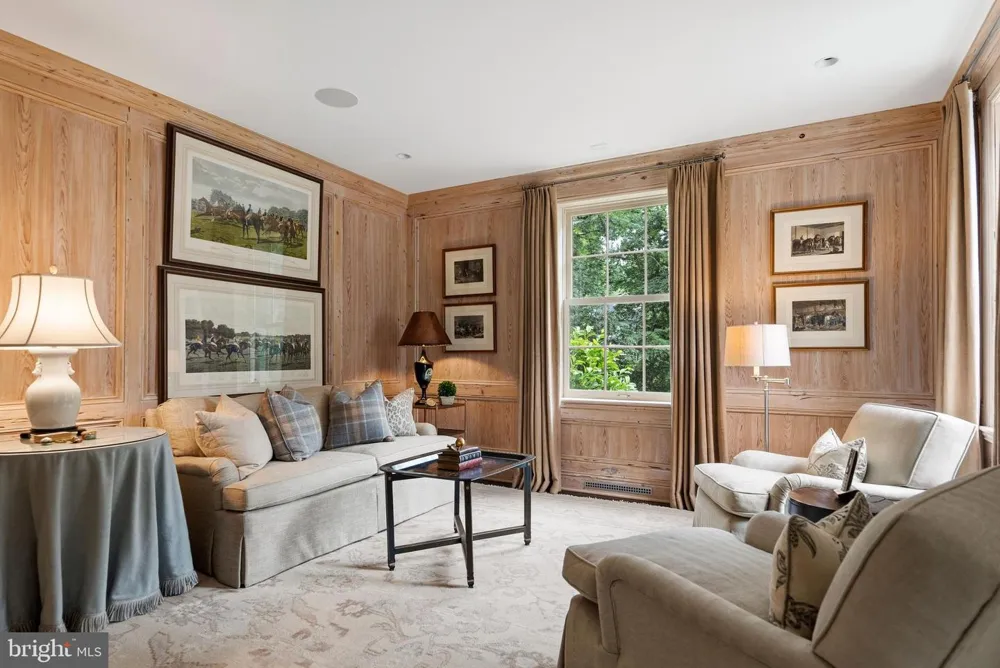 4940 INDIAN LANE NW Washington, DC 20016