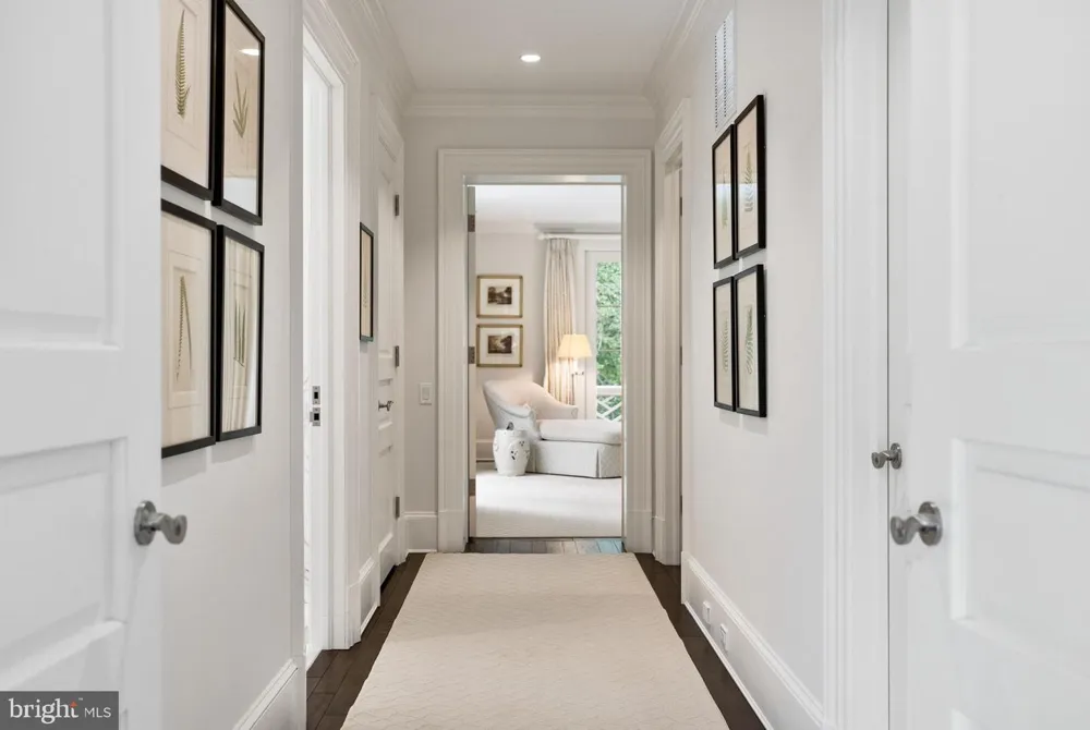 4940 INDIAN LANE NW Washington, DC 20016