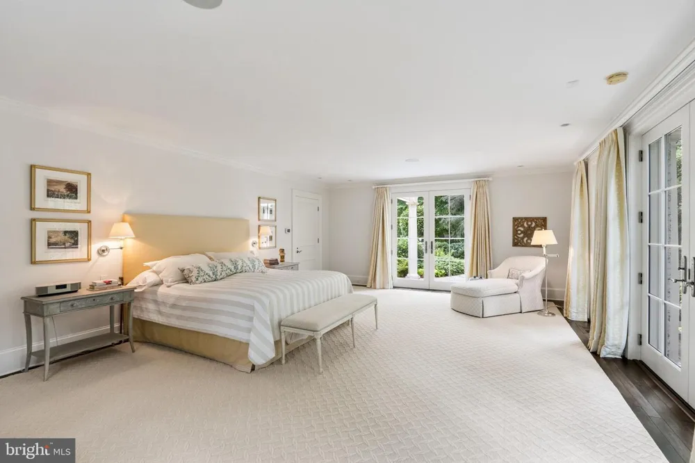 4940 INDIAN LANE NW Washington, DC 20016