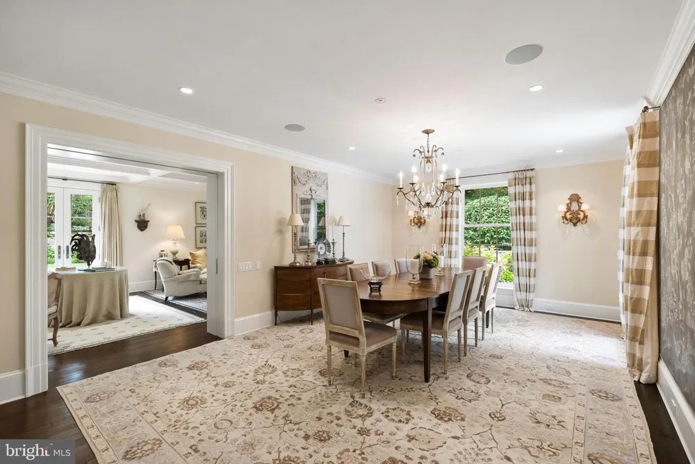 4940 INDIAN LANE NW Washington, DC 20016