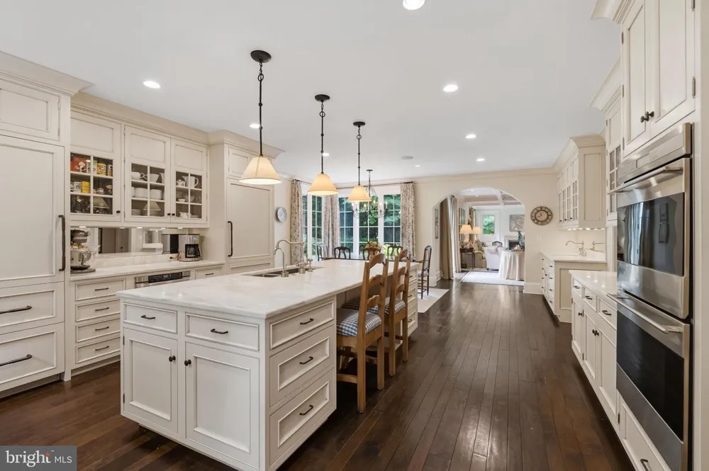 4940 INDIAN LANE NW Washington, DC 20016
