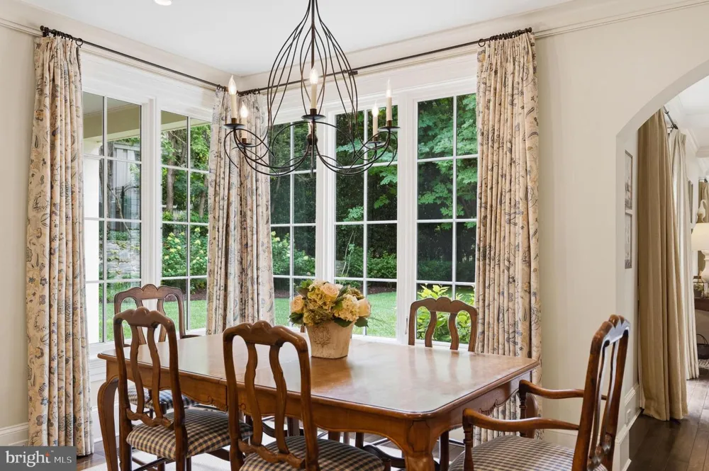 4940 INDIAN LANE NW Washington, DC 20016