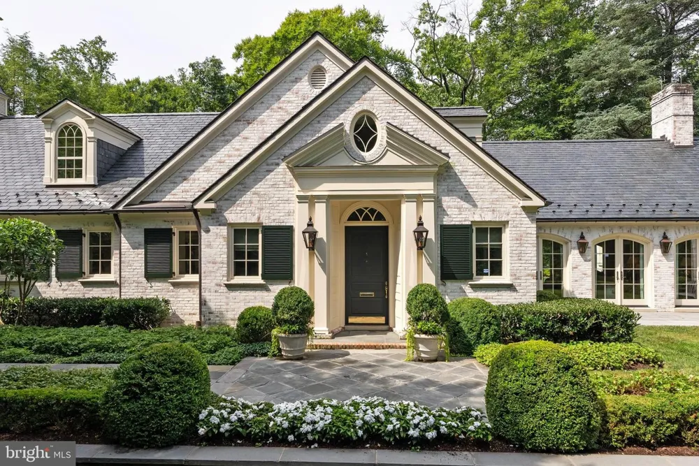 4940 INDIAN LANE NW Washington, DC 20016