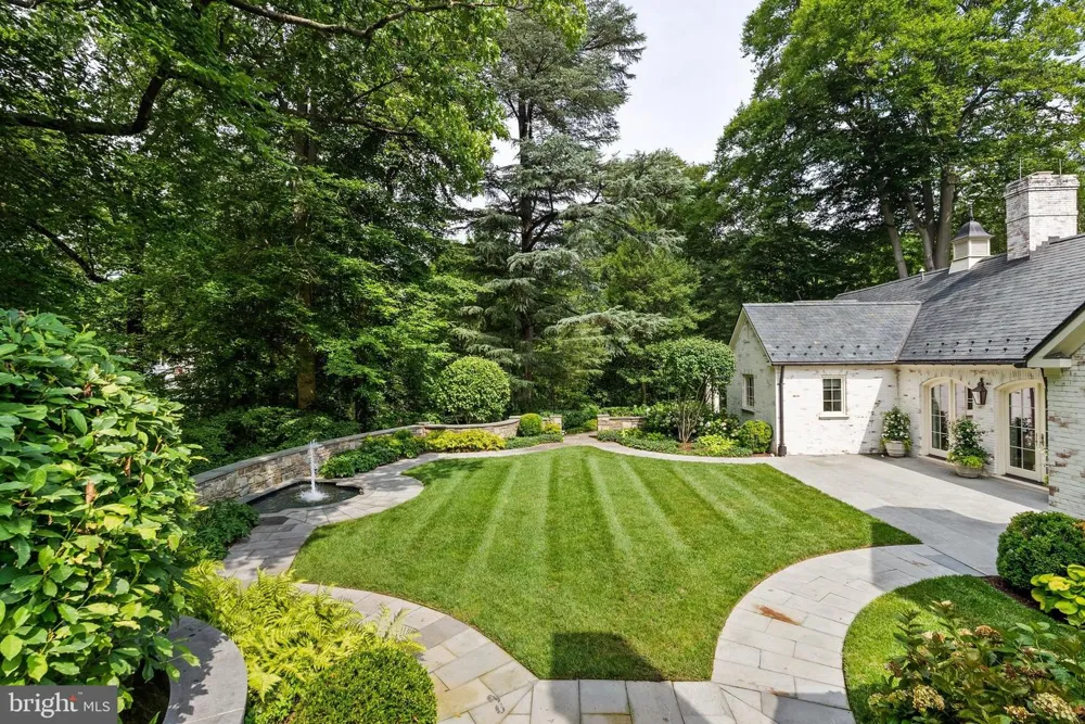 4940 INDIAN LANE NW Washington, DC 20016