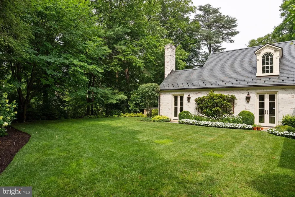 4940 INDIAN LANE NW Washington, DC 20016