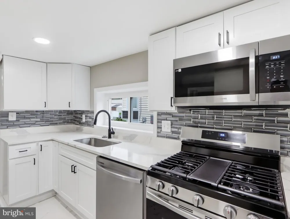 42 WINTERS LANE Baltimore, MD 21228