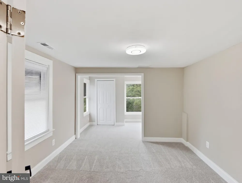 42 WINTERS LANE Baltimore, MD 21228