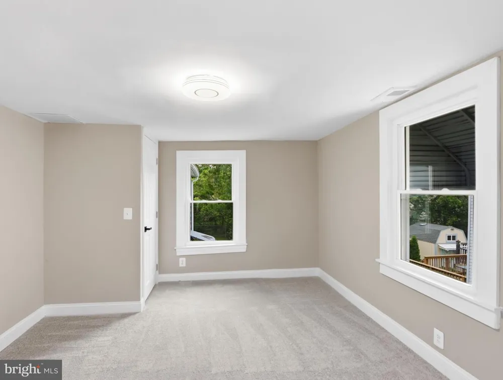 42 WINTERS LANE Baltimore, MD 21228